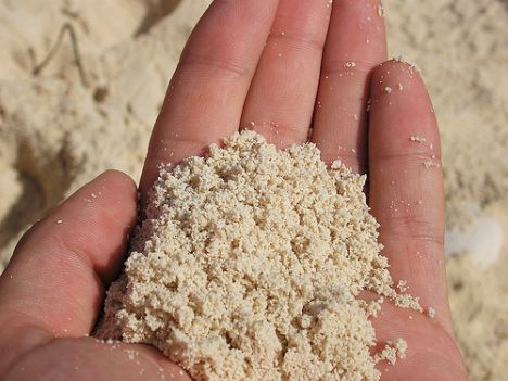 sand-in-hand