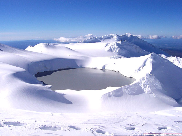 Кратерное озеро на горе Руапеху, Новая Зеландия