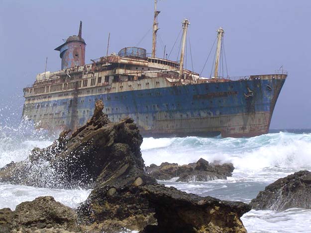 shipwreck-american-star-ss-america-fuerteventura-canary-islands