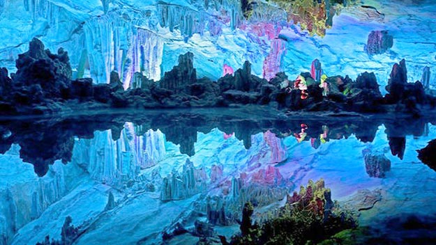 Пещера тростниковой флейты – провинция Гуйлинь, Китай